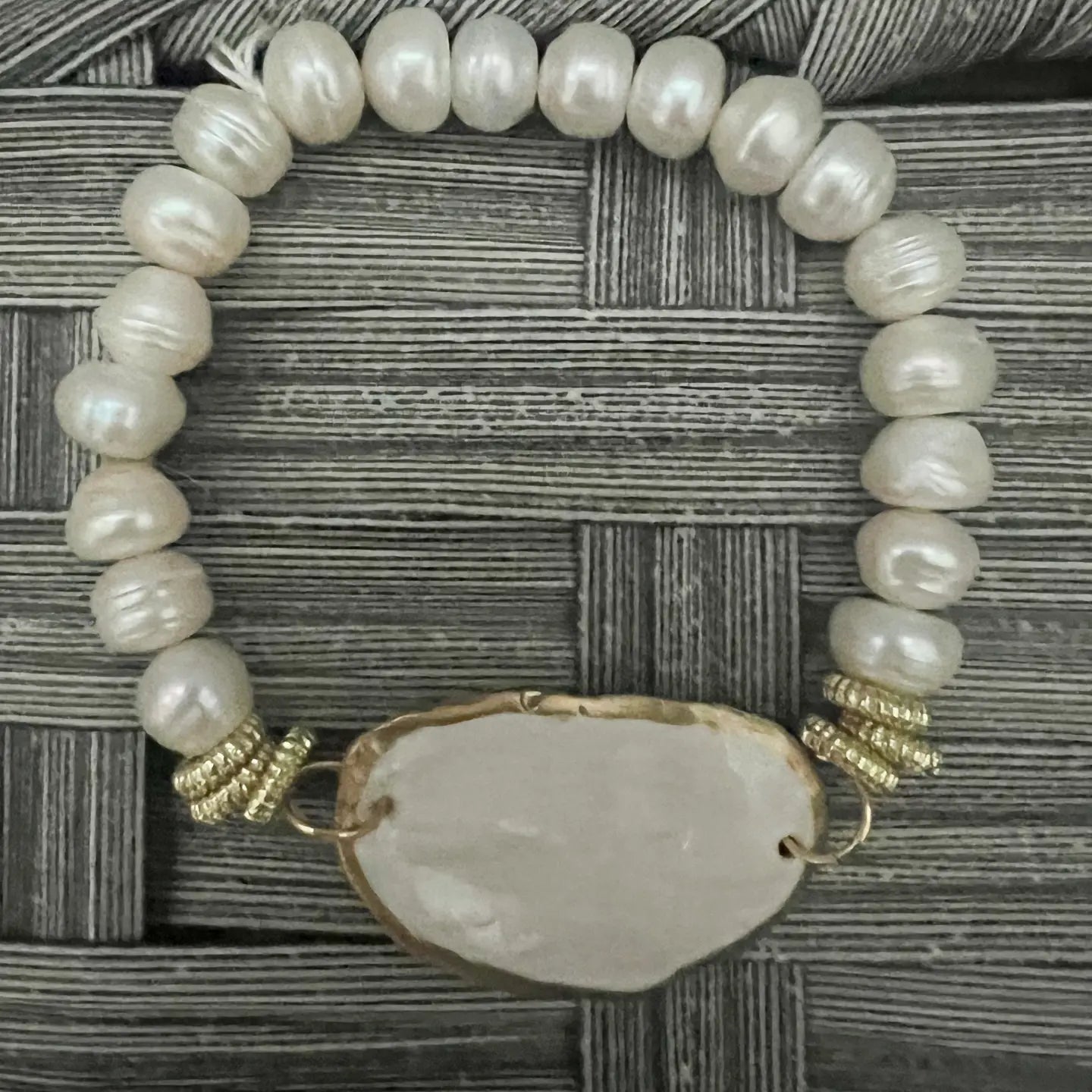 Oyster Shell & Pearls Bracelet