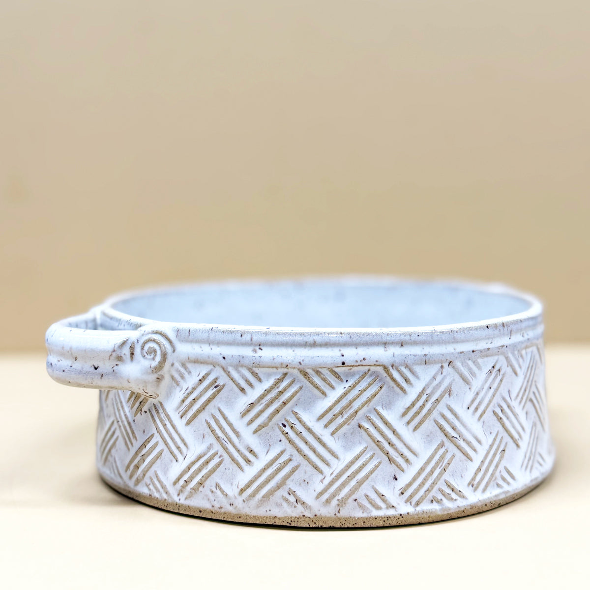Basketweave Round Baker/Brie Baker