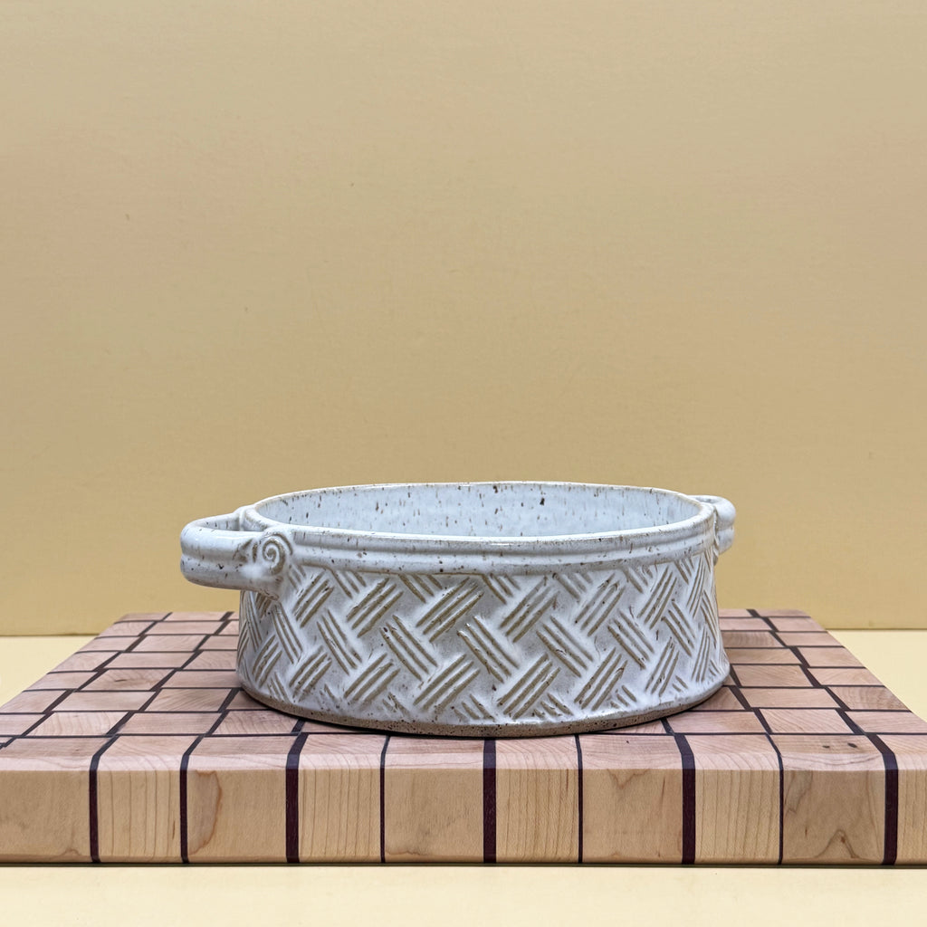 Basketweave Round Baker/Brie Baker