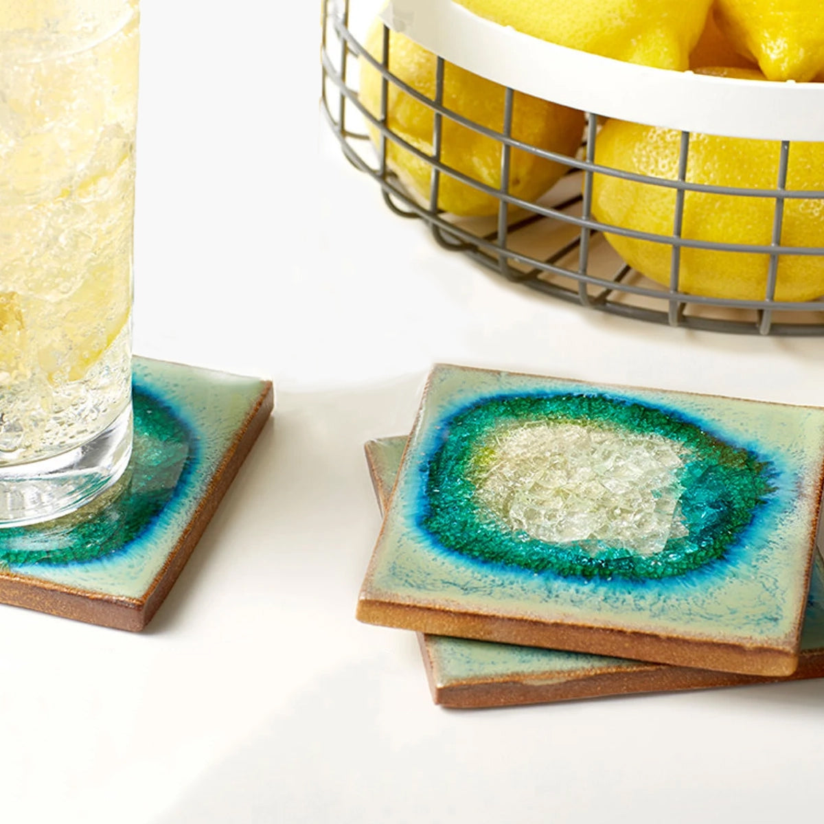 coasters_lemons.jpg__PID:190849ee-3eb6-4d8c-b6a6-166dd7707c3d