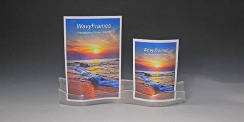 Medium Wavy Glass Frame