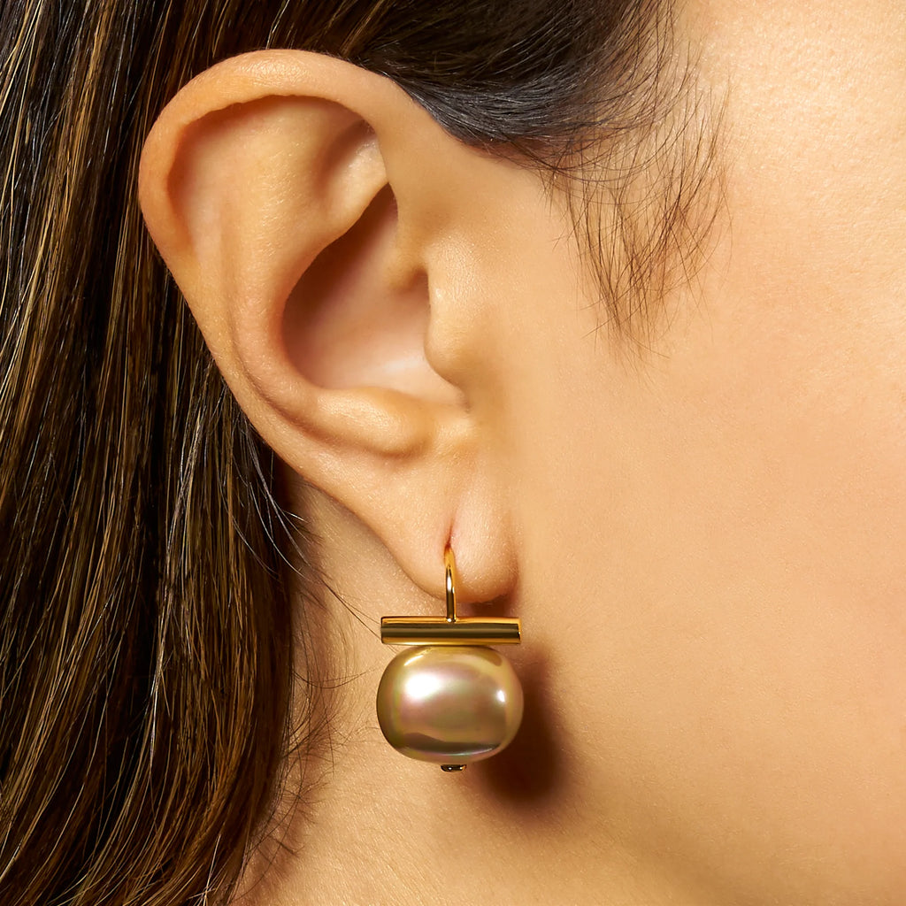 Forever Fave Pebble Pearl Earrings