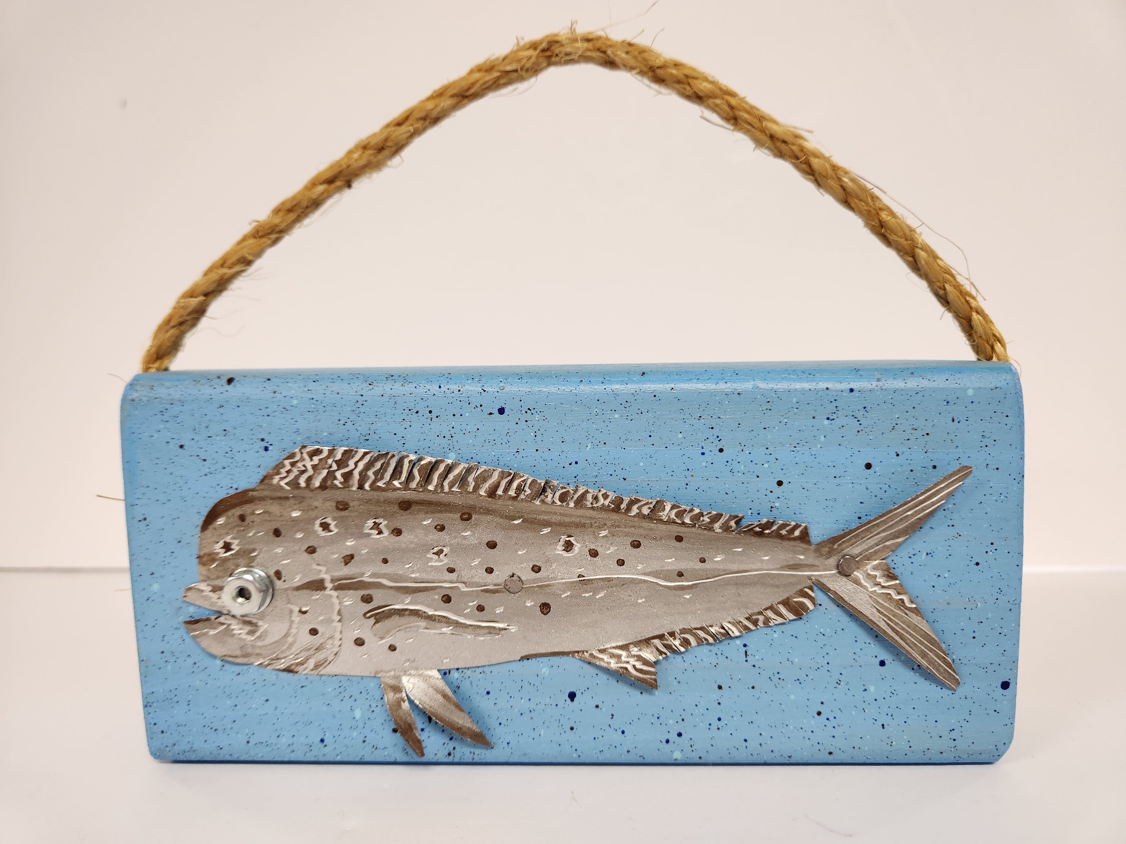 Mahi Plaque with Rope